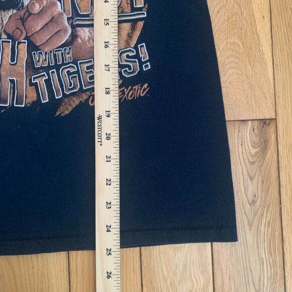 Vintage Y2K Joe Exotic Meth with Tigers Tee Unisex XS Skating Biking Streetwear - Picture 2 of 3